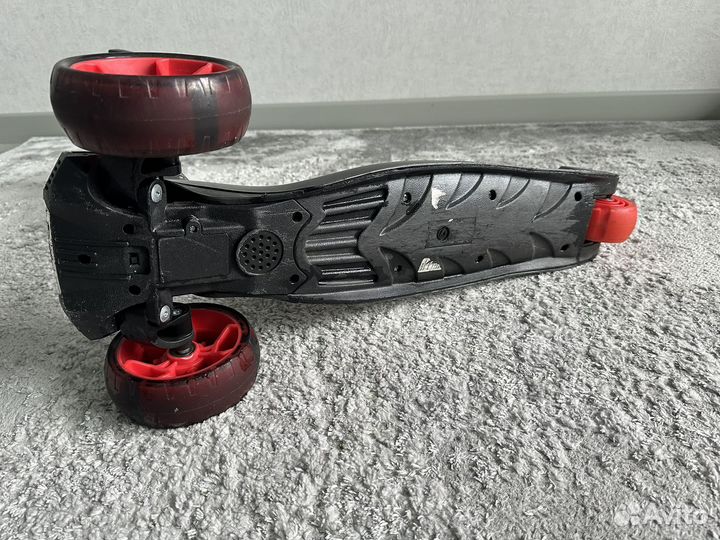 Самокат детский трехколесный