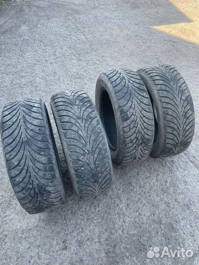 Goodyear UltraGrip Extreme 205/55 R16