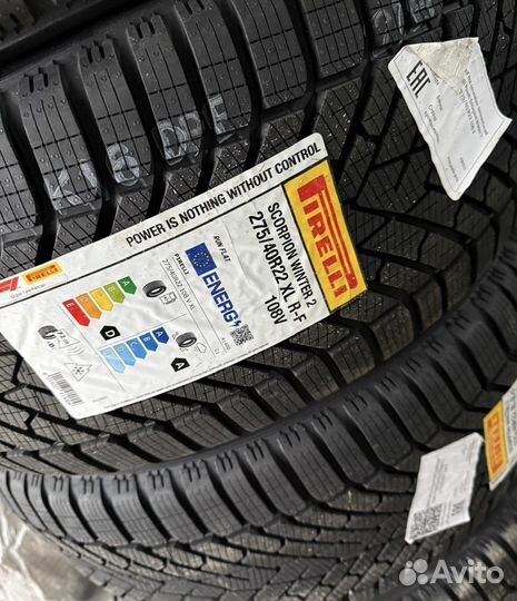 Pirelli Scorpion Winter 2 275/40 R22 и 315/35 R22