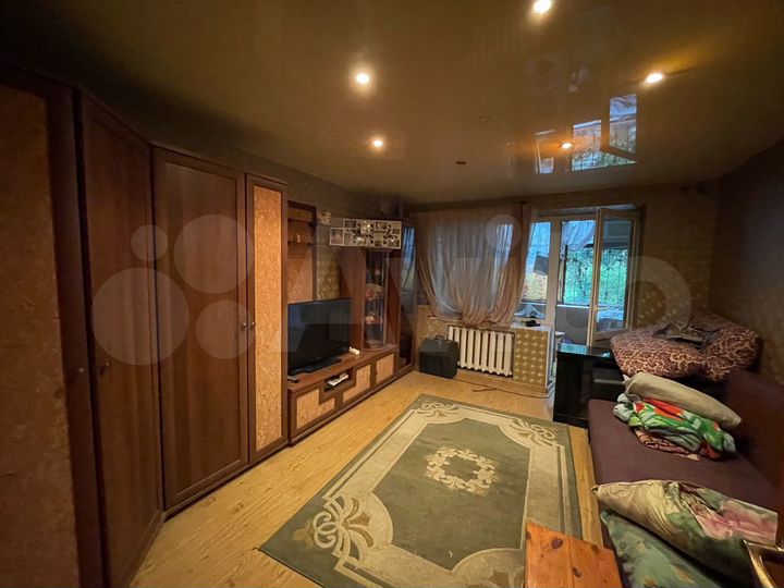 3-к. квартира, 58 м², 1/2 эт.