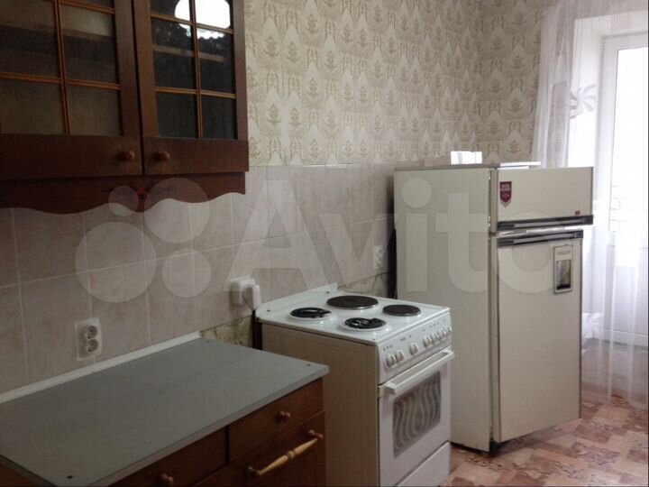 1-к. квартира, 42 м², 8/16 эт.