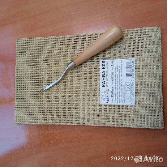 Канва+игла с защёлкой для ковроткачества