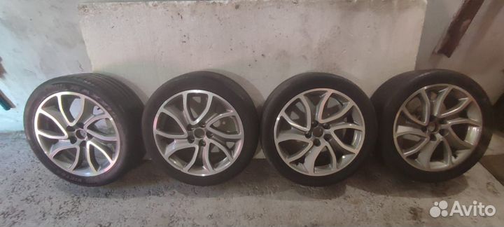 R18 Maxxis Victra Sport VS5 235/45, PCD 5x108 DIA 56.1