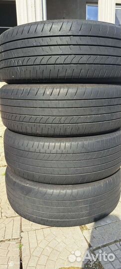 Bridgestone Dueler H/L 33A 5/4.5 R12 B