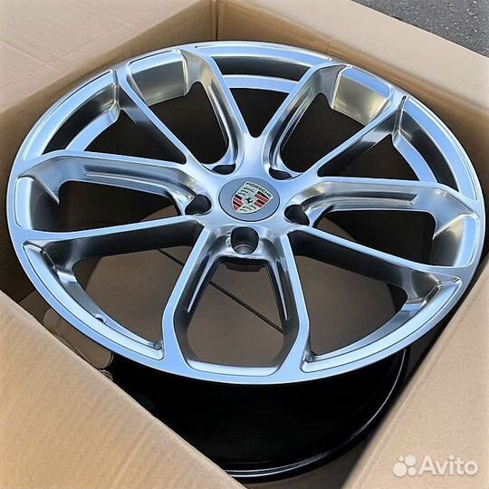 Диски на Porsche Cayenne 957/958 R20
