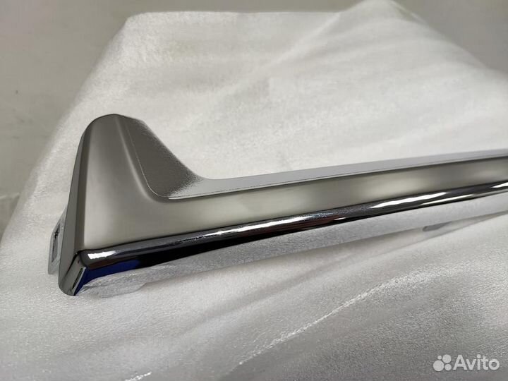 Накладка переднего бампера правая subaru forester