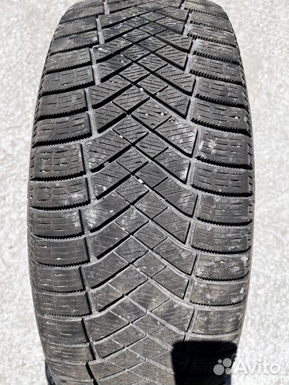 Pirelli Ice Zero 235/55 R19