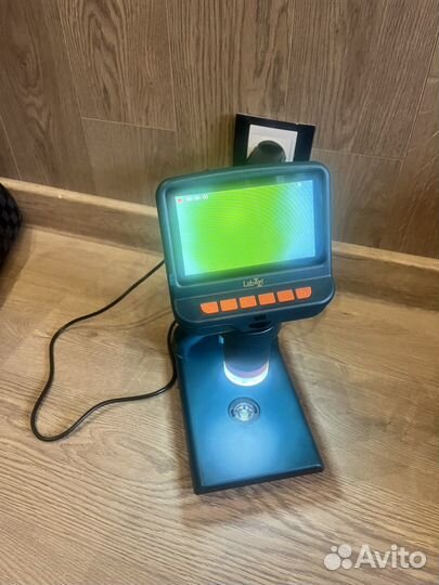 Цифровой микроскоп levenhuk LabZZ DM200