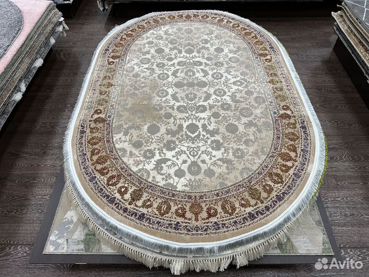 Ковер новый овальный 1.6х2.3м