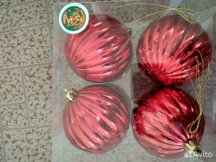 Новогодние игрушки