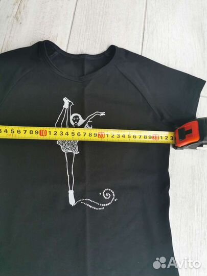 Футболка для занятий фигурным катанием