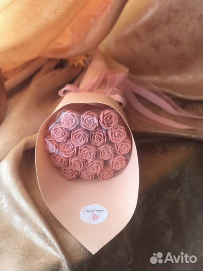 Букеты из шоколада к 8 Марта