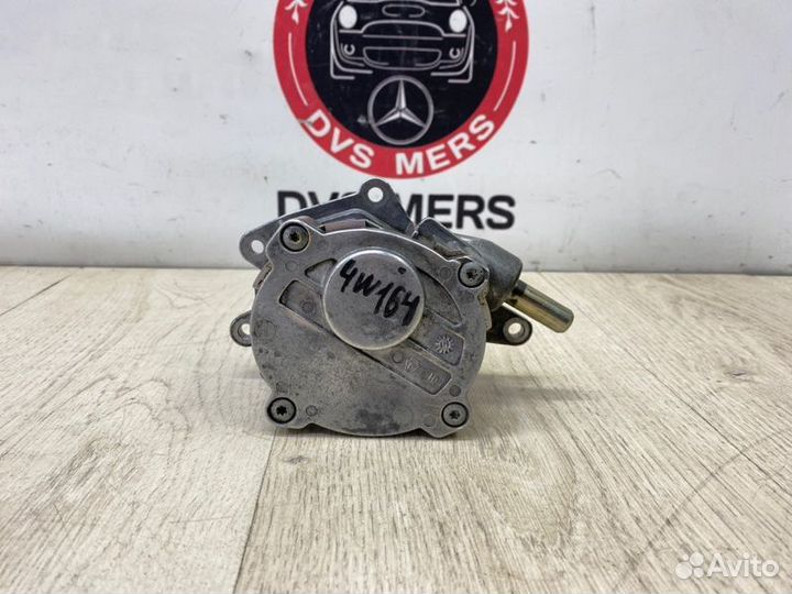 Вакуумный насос Mercedes Ml W164