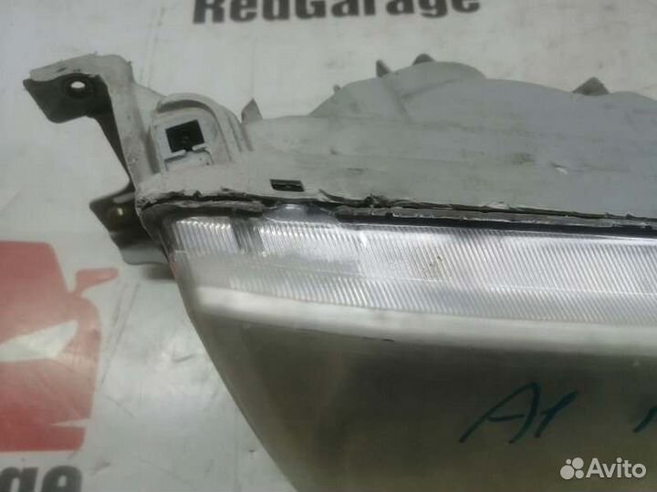 Фара передняя правая Hyundai Starex A1 D4BH 2003