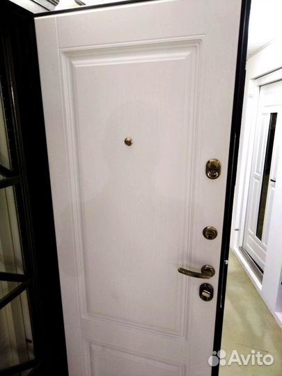 Дверь Входная