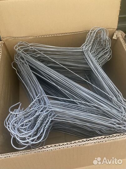 Плечики стальные