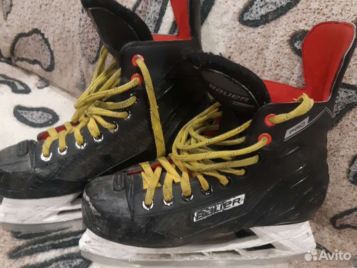 Хоккейные коньки bauer 38.5