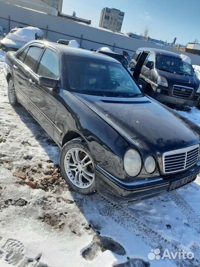 Авторазбор mercedes-benz Е210