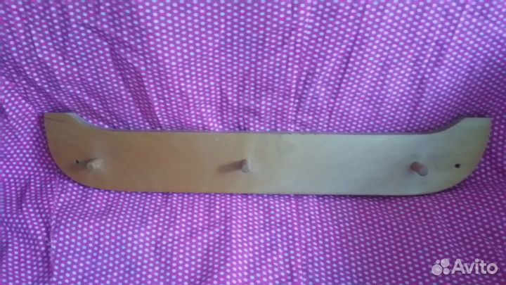 Вешалка навесная дерево