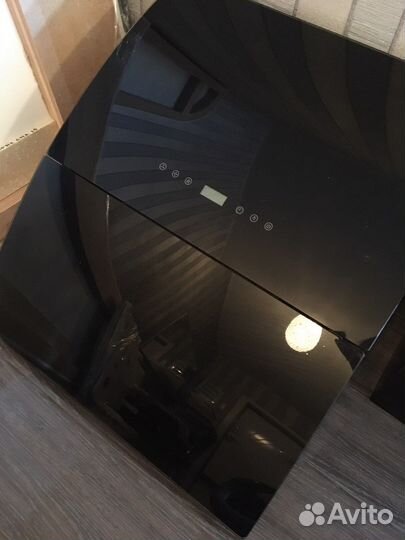 Вытяжка для кухни Zigmund & Shtain K 226.61