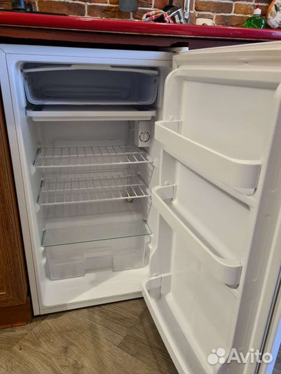Холодильник 85 см