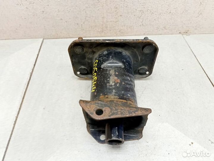 Кронштейн усилителя заднего бампера