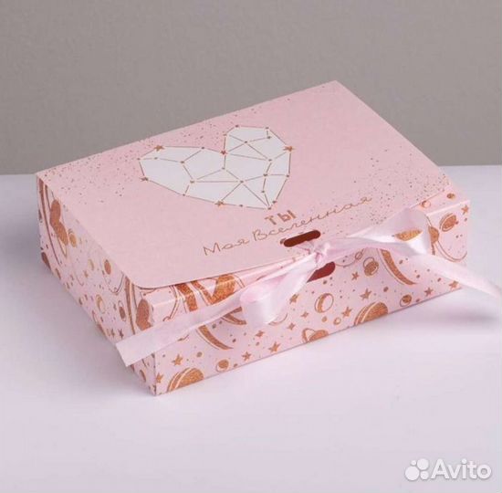 Коробка подарочная