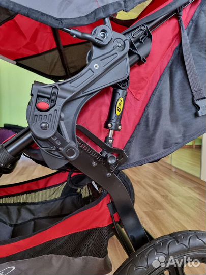 Прогулочная коляска BOB Revolution Pro