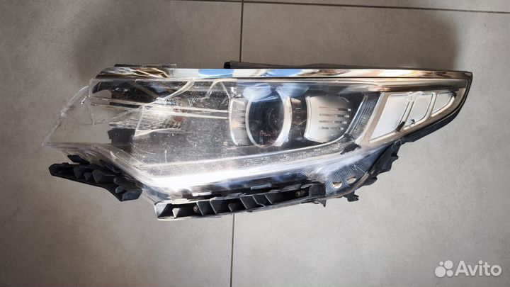 Фара левая Kia Optima 4 GT Line на запчасти