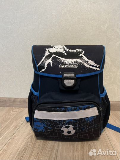 Рюкзак школьный