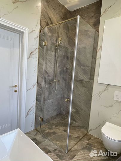 Стеклянная душевая кабина