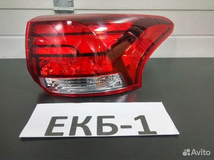 Фонарь правый внешний Mitsubishi Outlander 3 2012