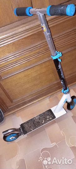 Детский велосипед и самокат