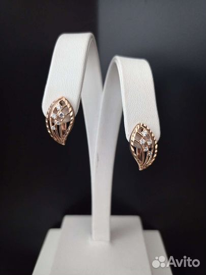 Золотые серьги