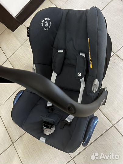 Автокресло группа (0- 13 кг) Maxi-Cosi CabrioFix
