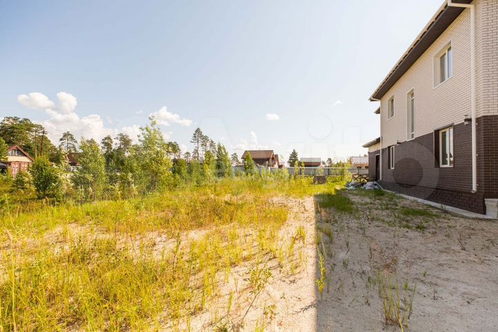 Дом 194 м² на участке 8,8 сот.