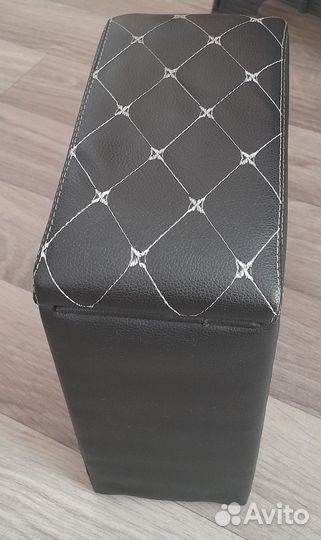 Подлокотник для машины