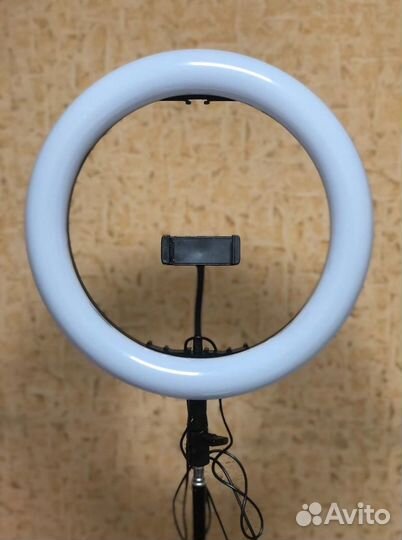 Новая кольцевая лампа