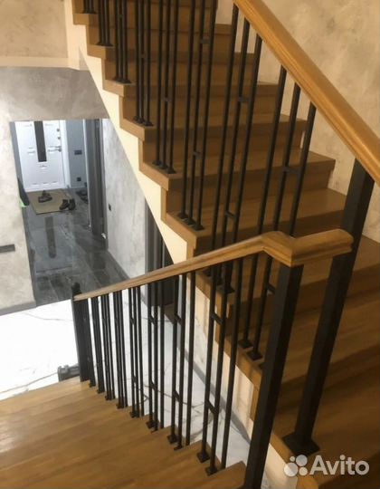 Перила для лестниц из металла