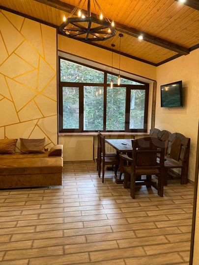 2-к. квартира, 65 м², 8/8 эт.