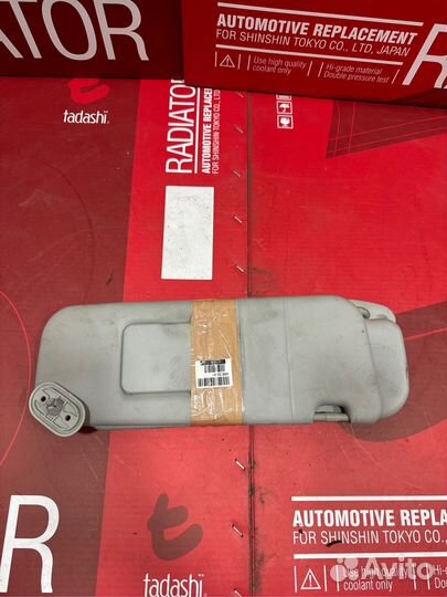 Козырек Toyota Voltz ZZE138