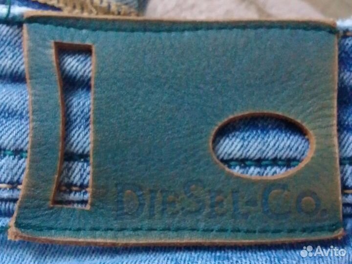 Шорты джинсовые