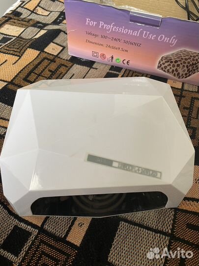 Уф лампа для ногтей