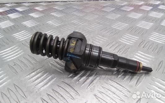 Форсунка дизельная volkswagen golf 5 (7BL20AL04)