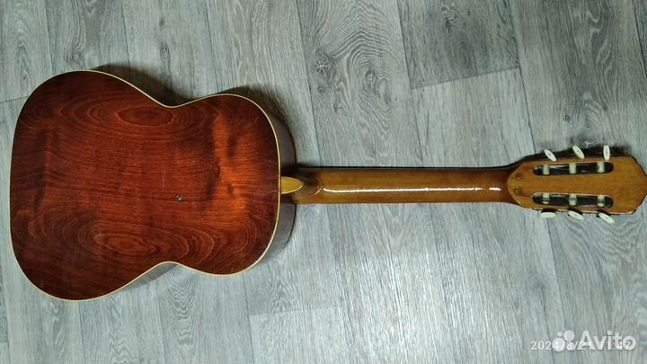 Классическая гитара,Cremona