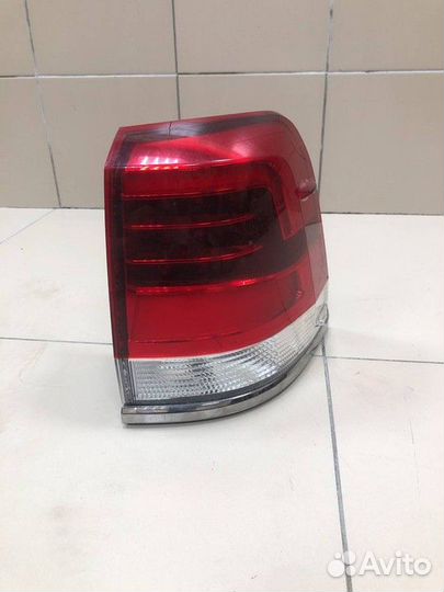 Фонарь наружный правый Toyota Land Cruiser