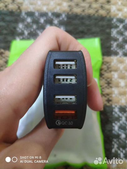 Автомобильное зарядное устройство 18 Вт