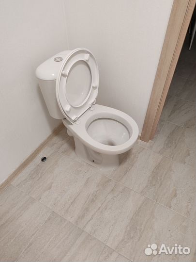 Новый унитаз от застройщика