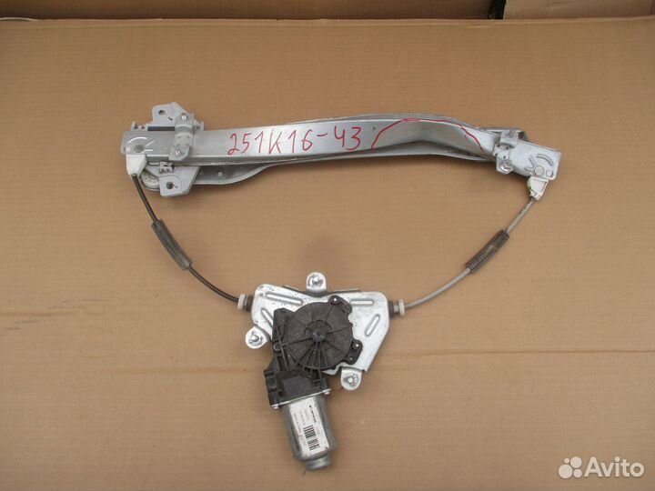 Стеклоподъемник электр. передний правый Kia Rio