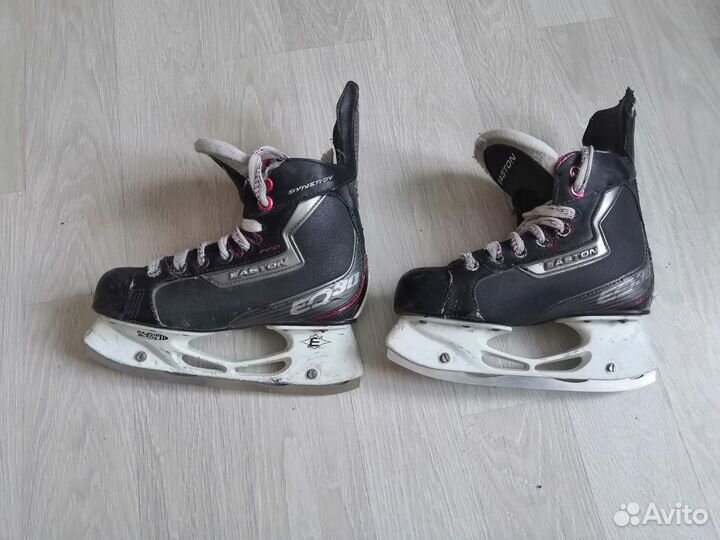 Коньки хоккейные